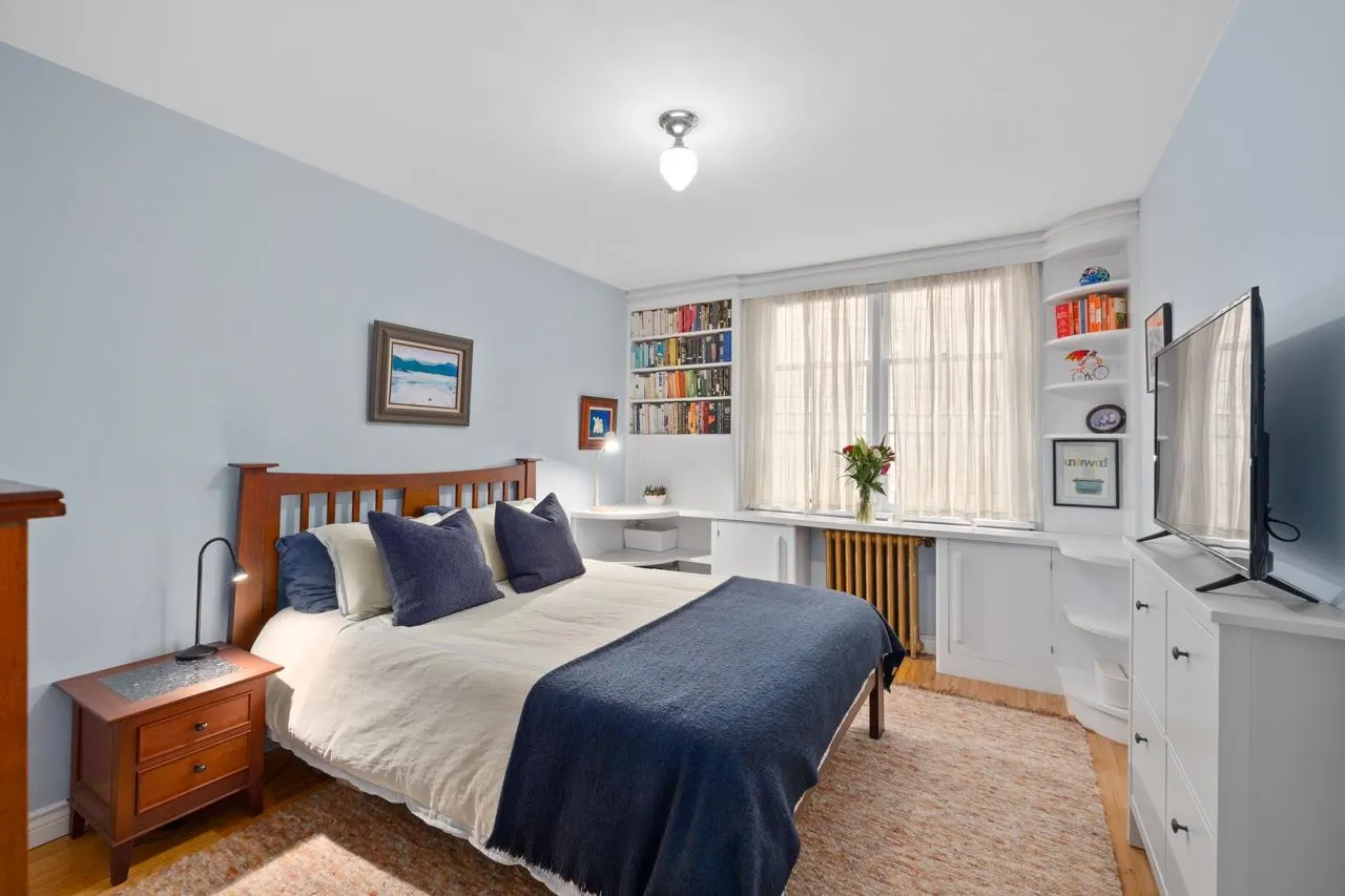 1565 Burnaby Street #204