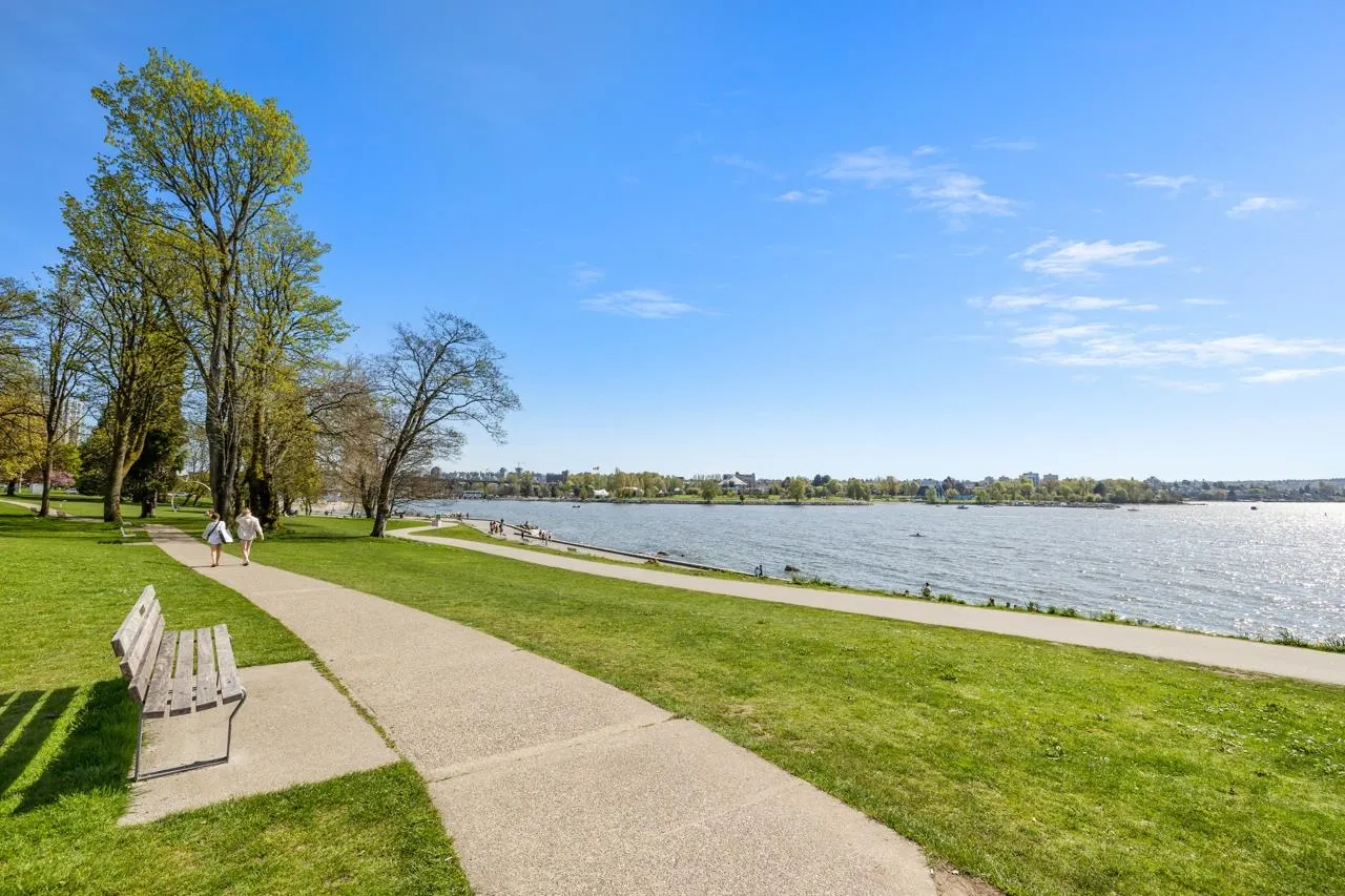 1565 Burnaby Street #204