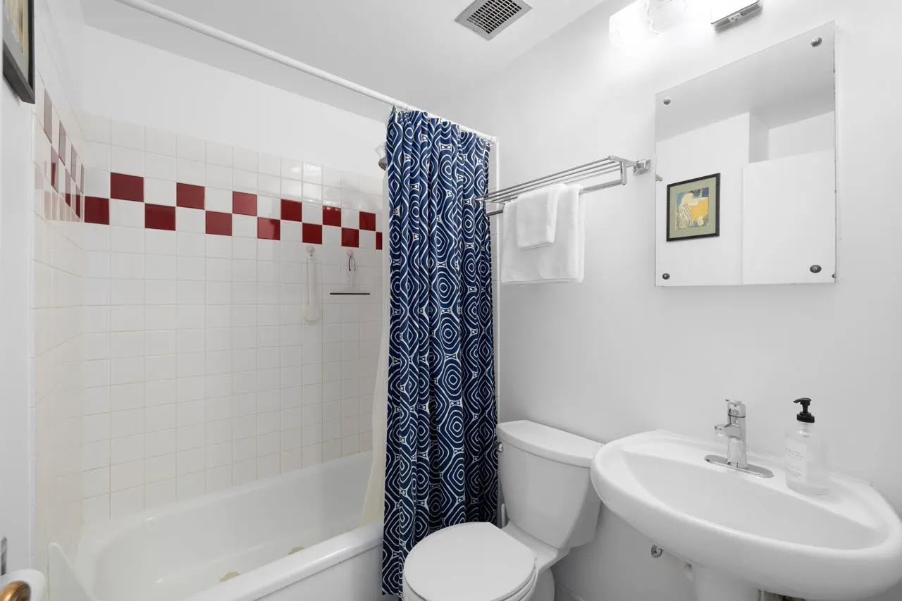 1565 Burnaby Street #204
