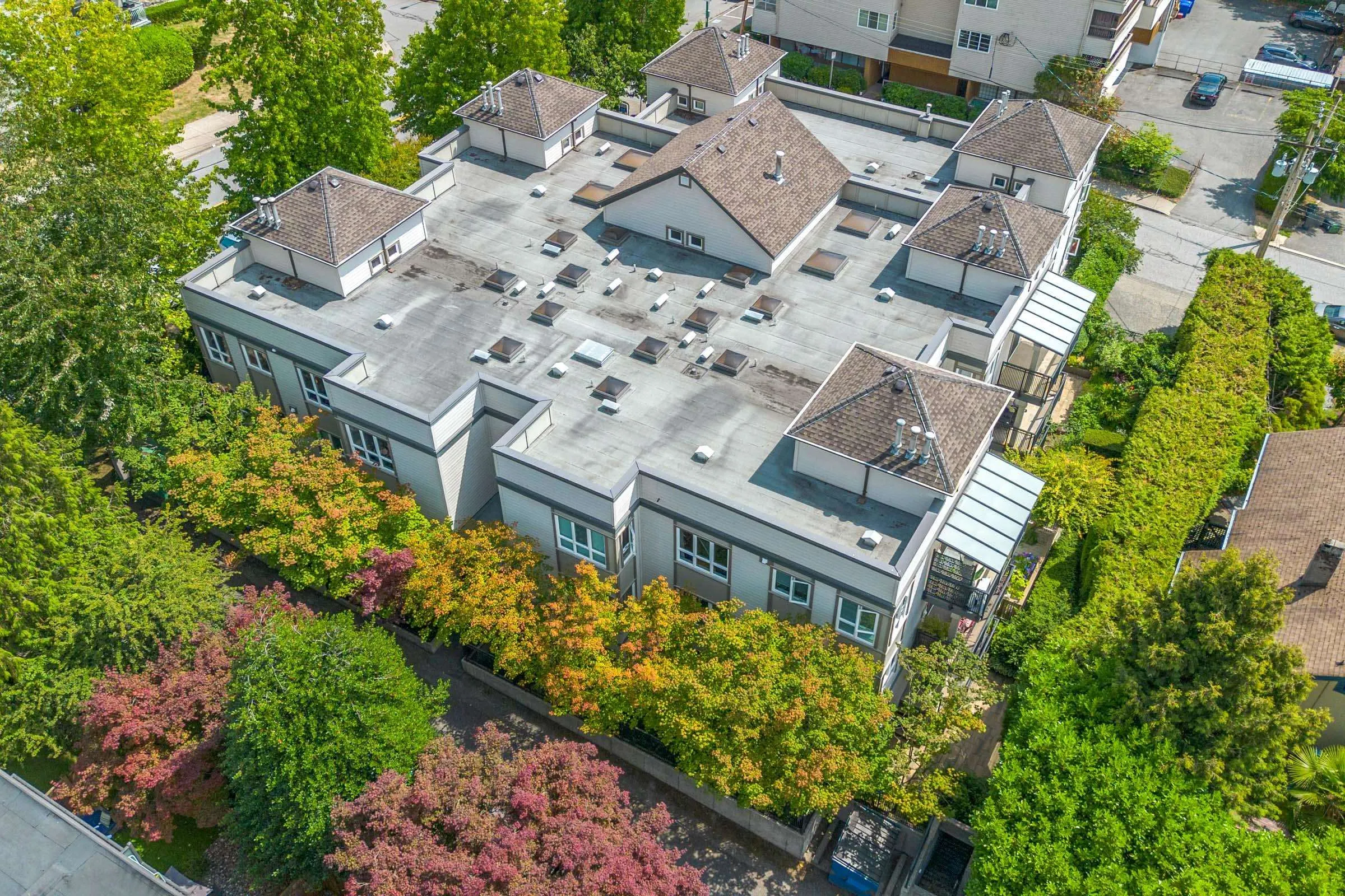 106 W Kings Road #403