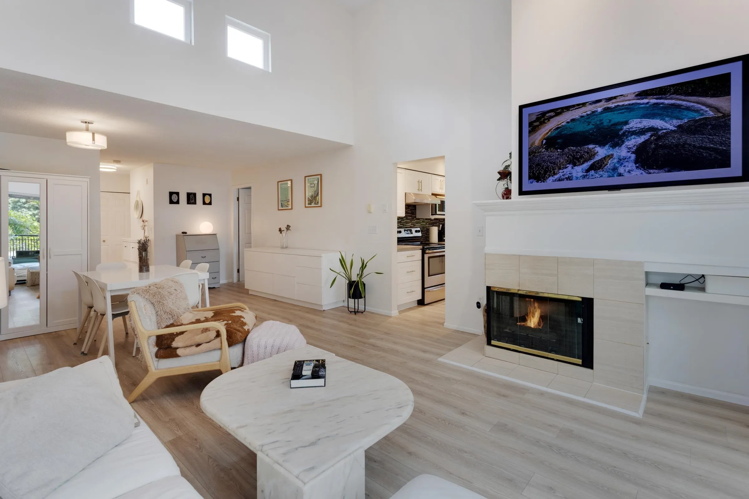 106 W Kings Road #403