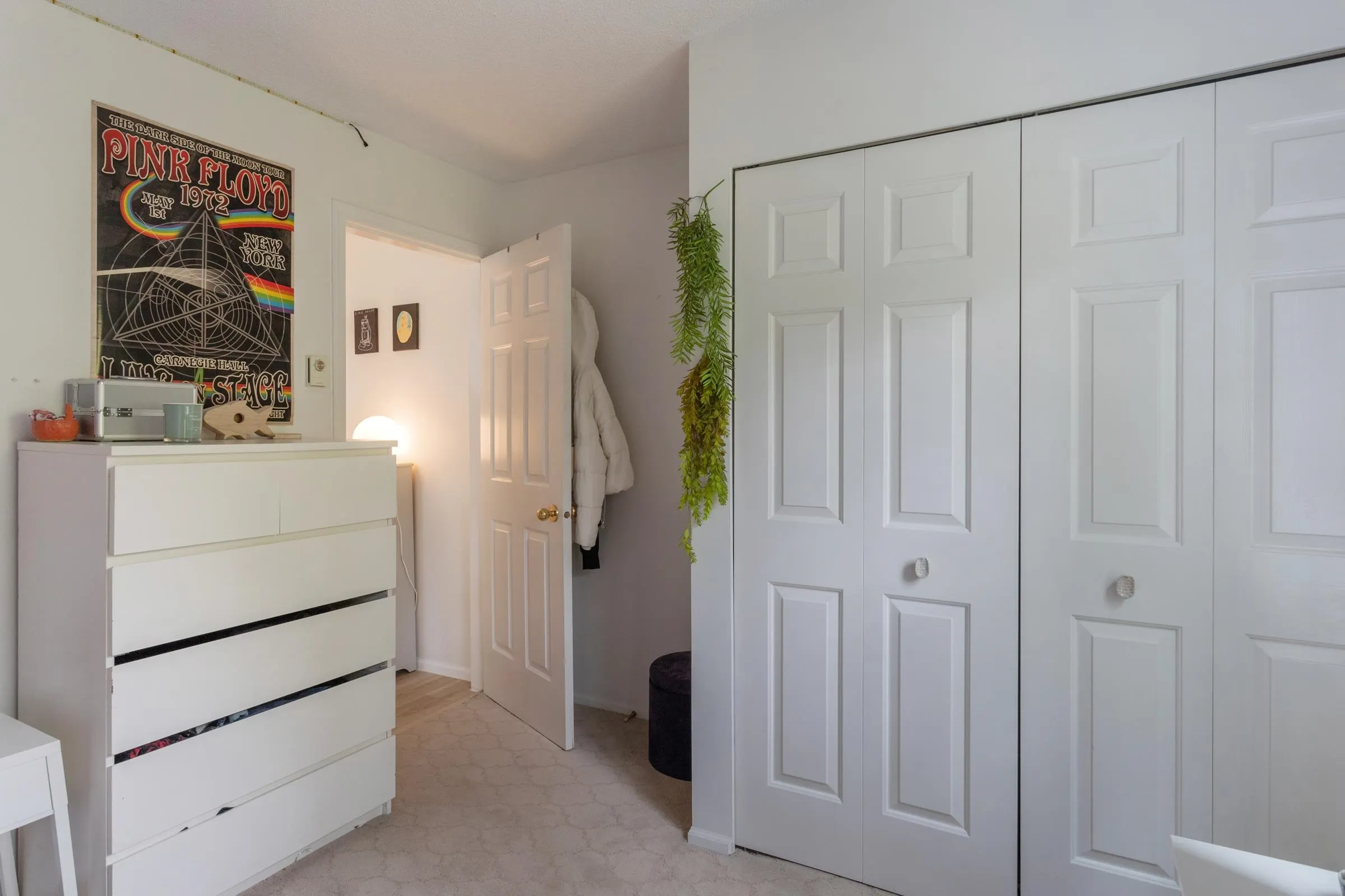 106 W Kings Road #403