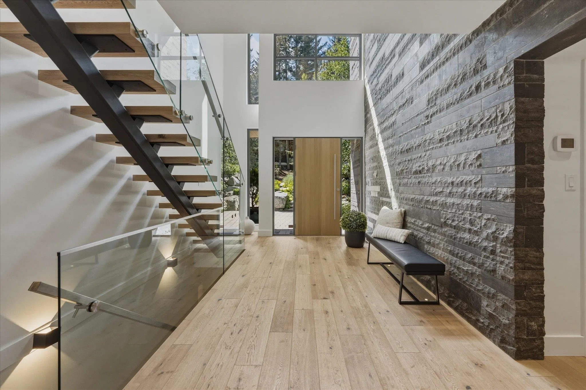 8206 Mountain View Drive