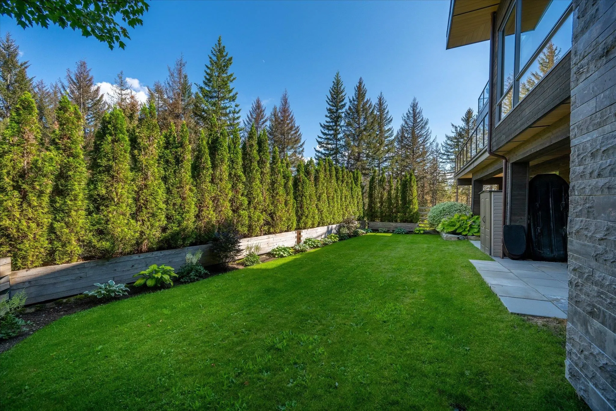 8206 Mountain View Drive