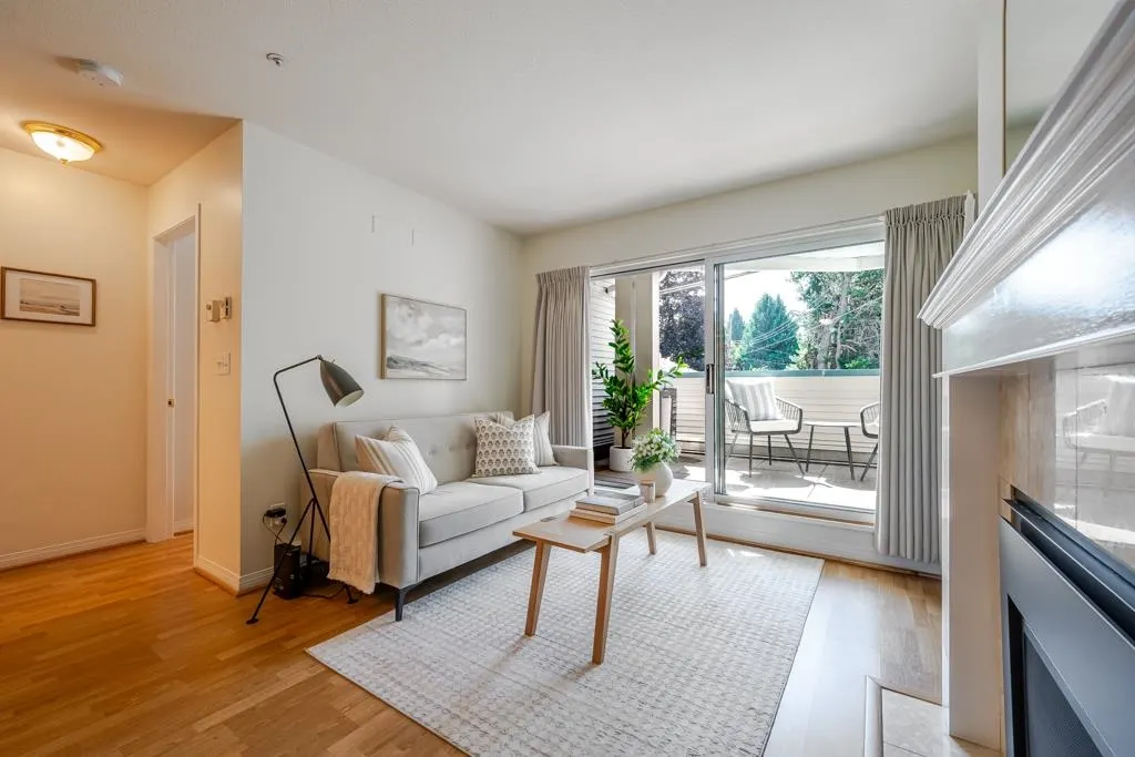 20727 Douglas Crescent #101