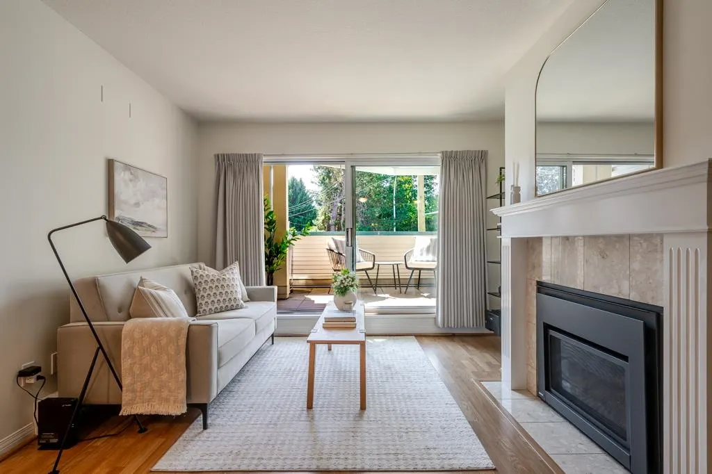 20727 Douglas Crescent #101