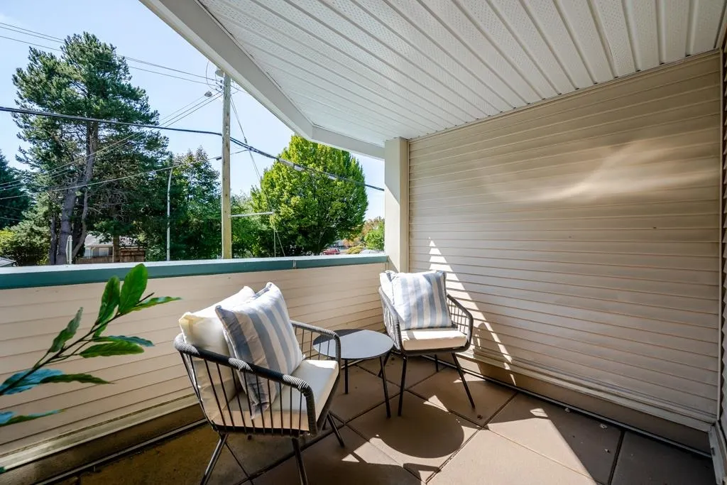 20727 Douglas Crescent #101