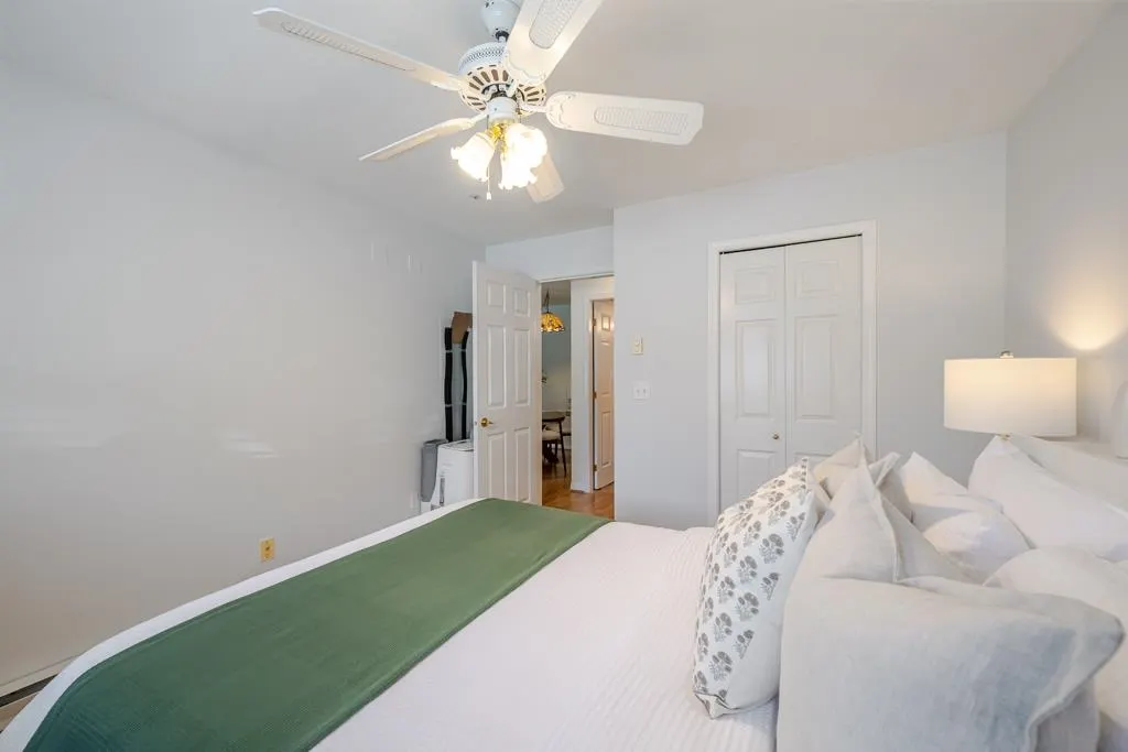 20727 Douglas Crescent #101