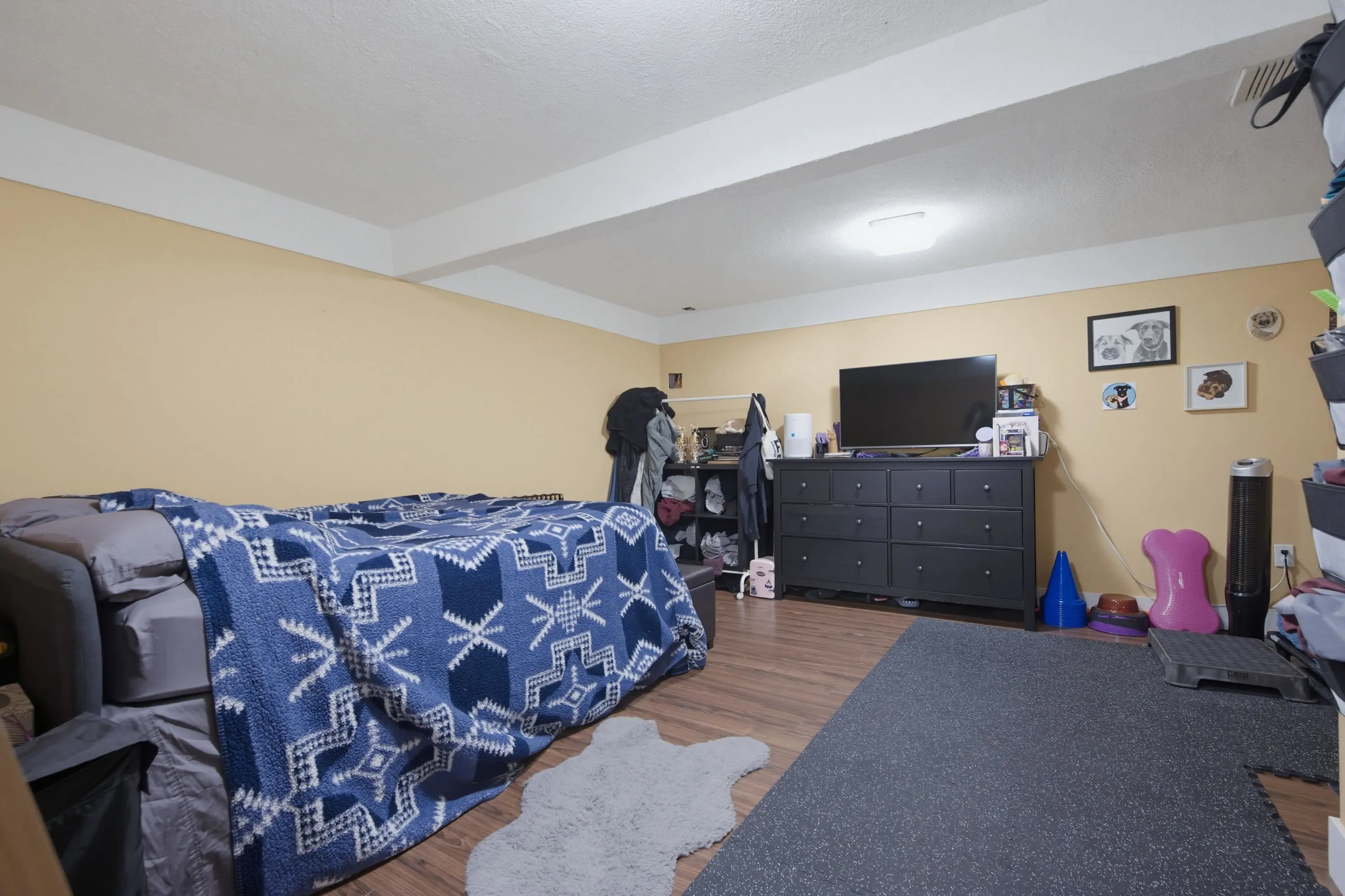 5351 200 Street #28