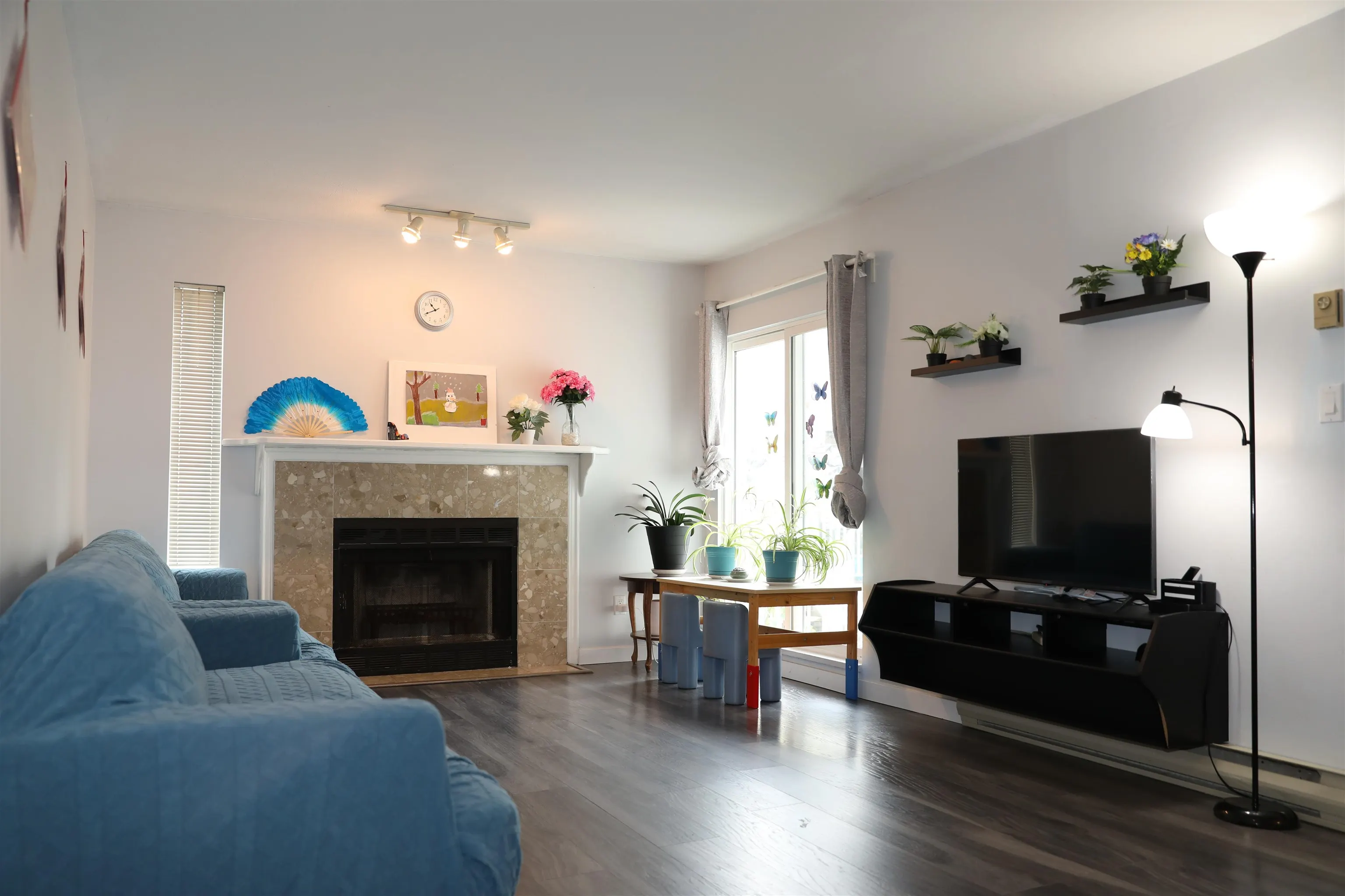 10077 156 Street #165