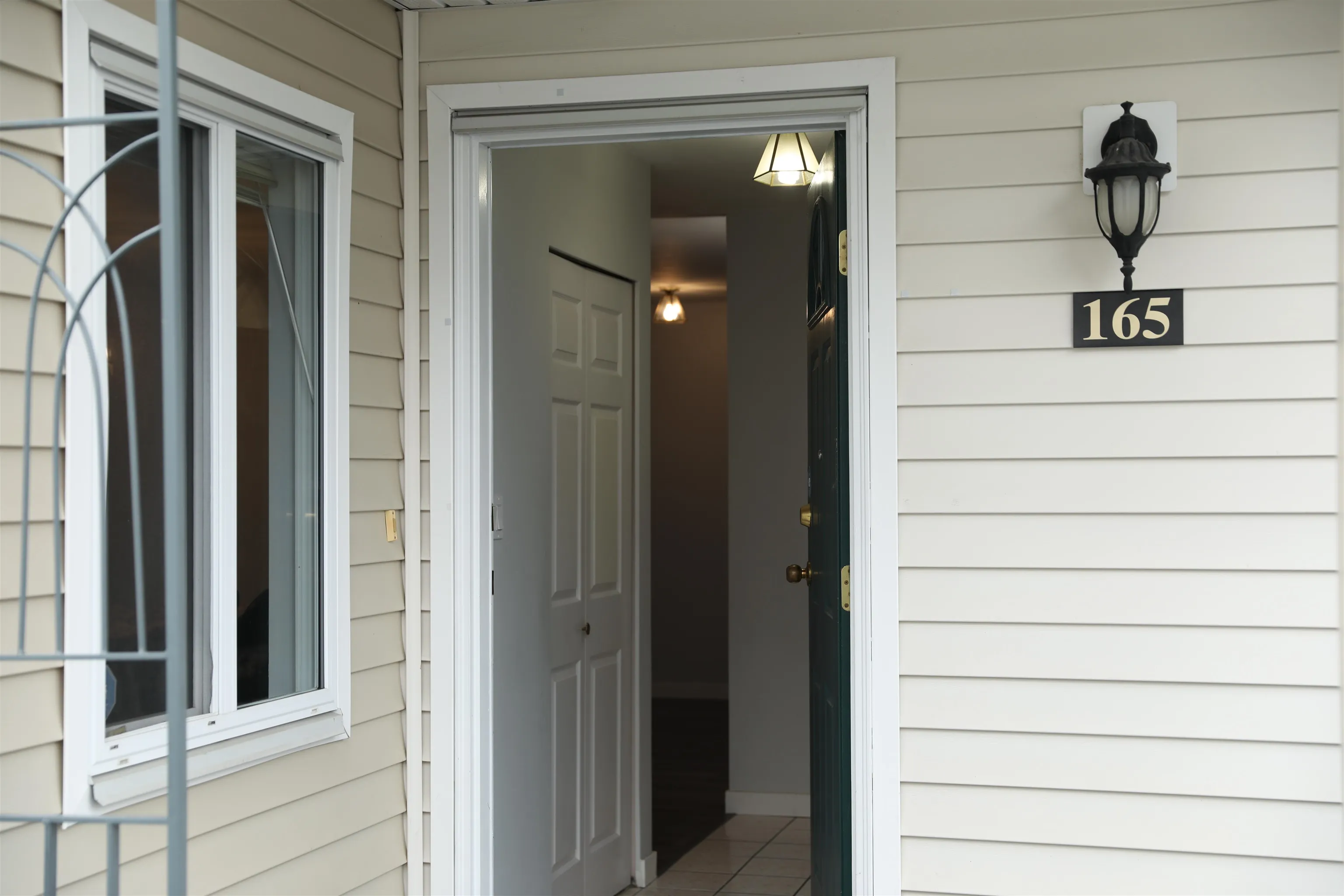 10077 156 Street #165