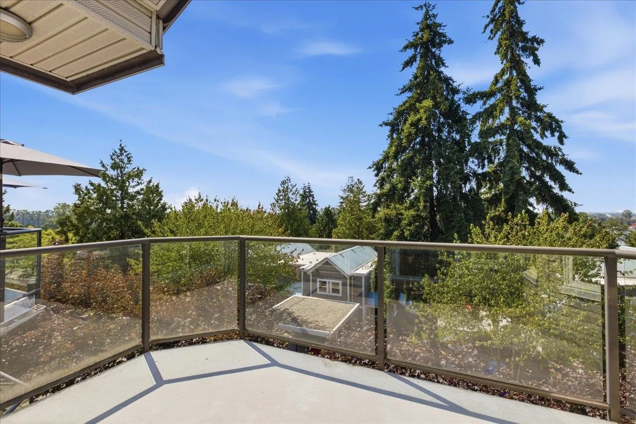 2250 SE Marine Drive #303