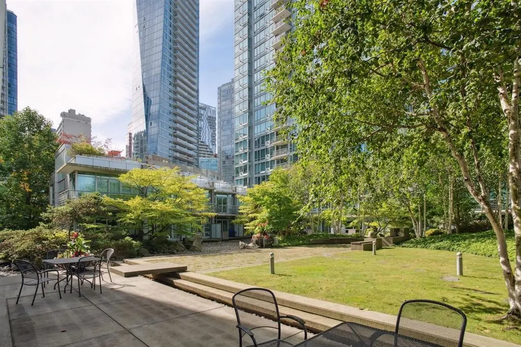 590 Nicola Street #408