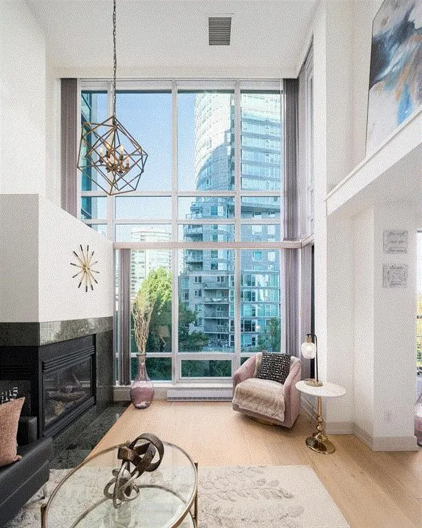 590 Nicola Street #408