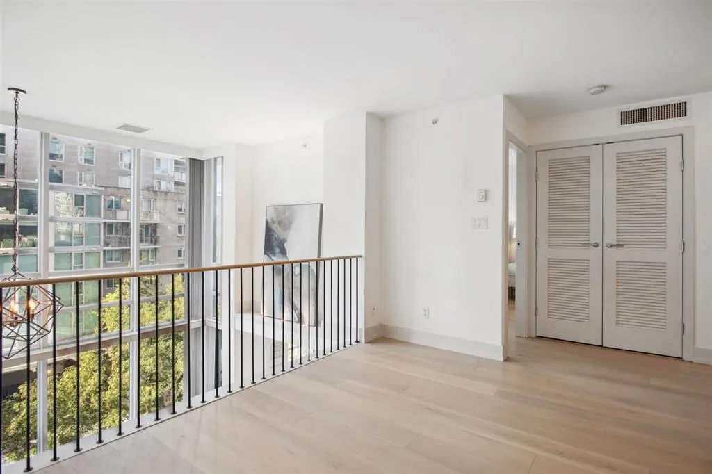590 Nicola Street #408