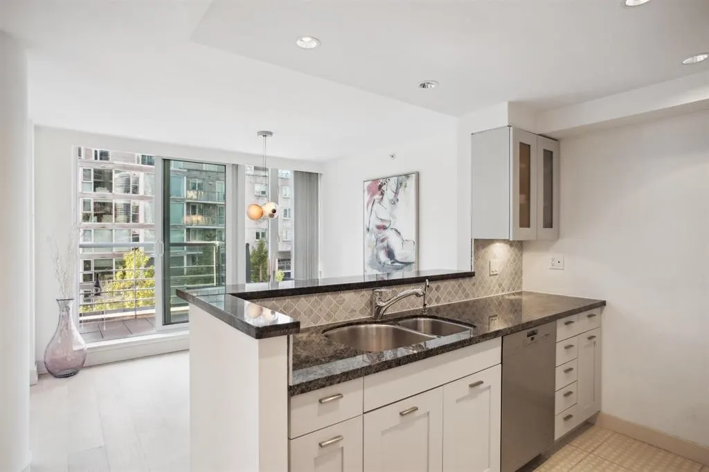 590 Nicola Street #408