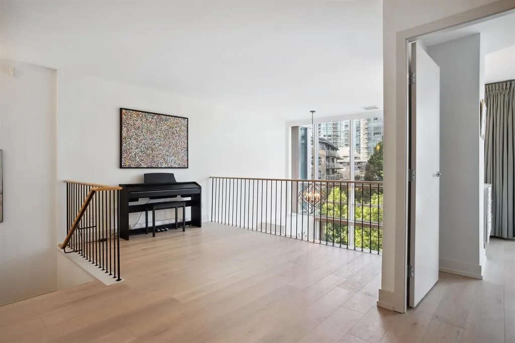 590 Nicola Street #408