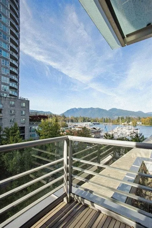 590 Nicola Street #408