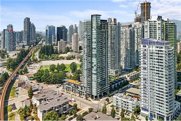 6699 Dunblane Avenue #2902