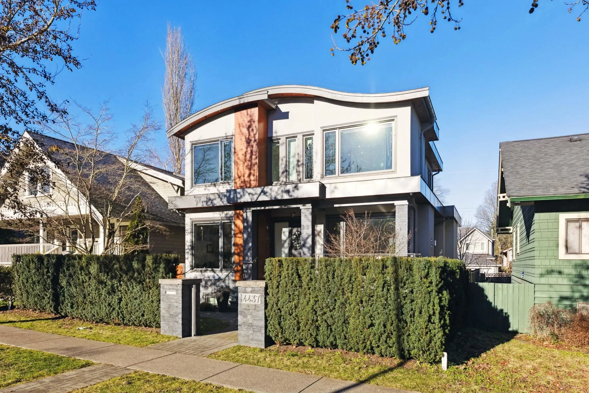 4437 W 13th Avenue