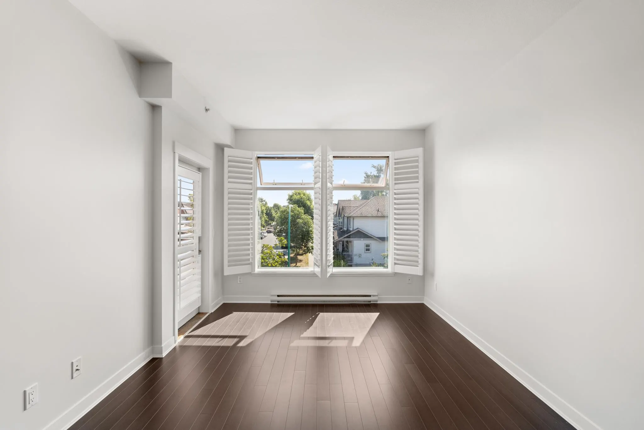 18818 68 Avenue #306