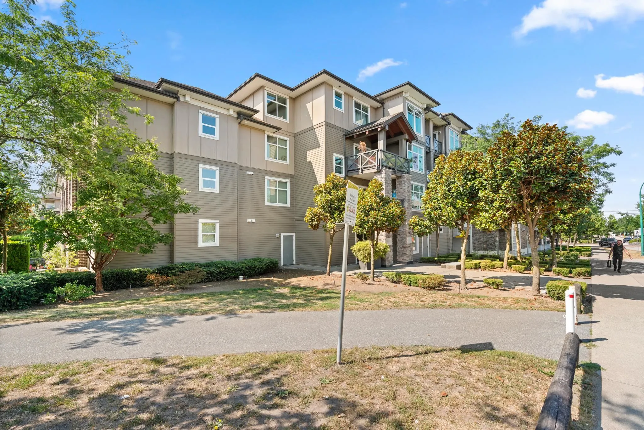 18818 68 Avenue #306