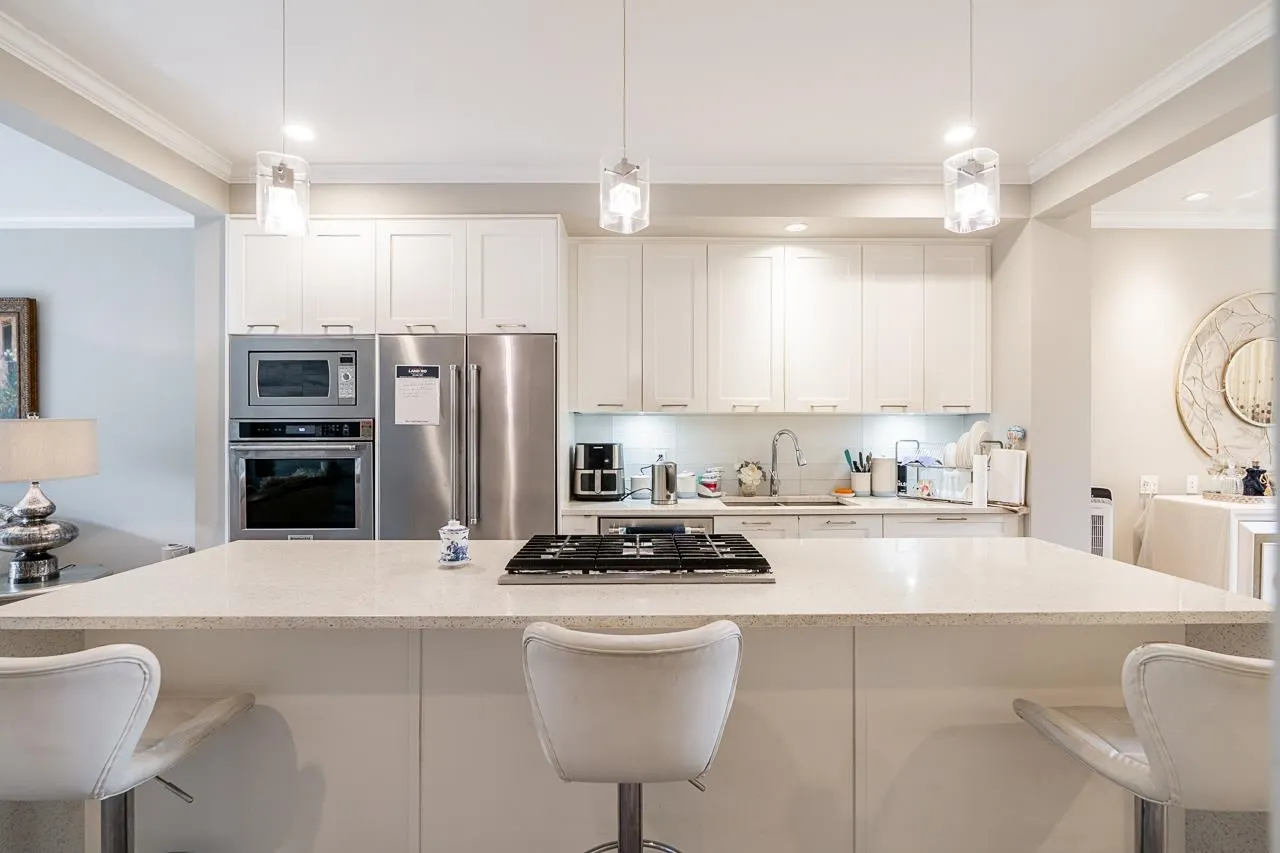 16488 64 Avenue #90