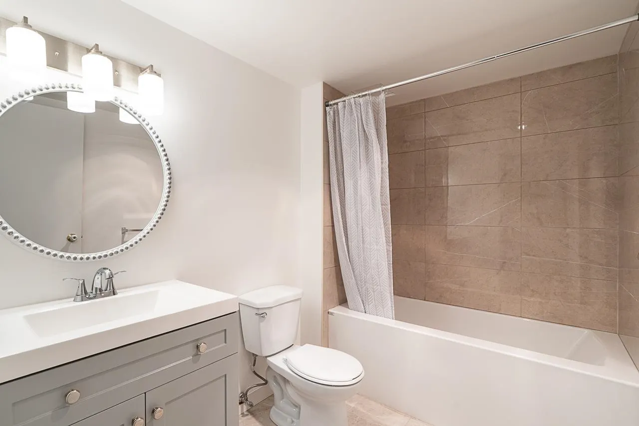 107 W 27th Street #203