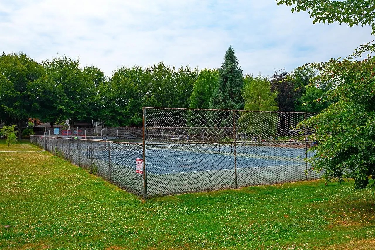 717 W 17th Avenue #201