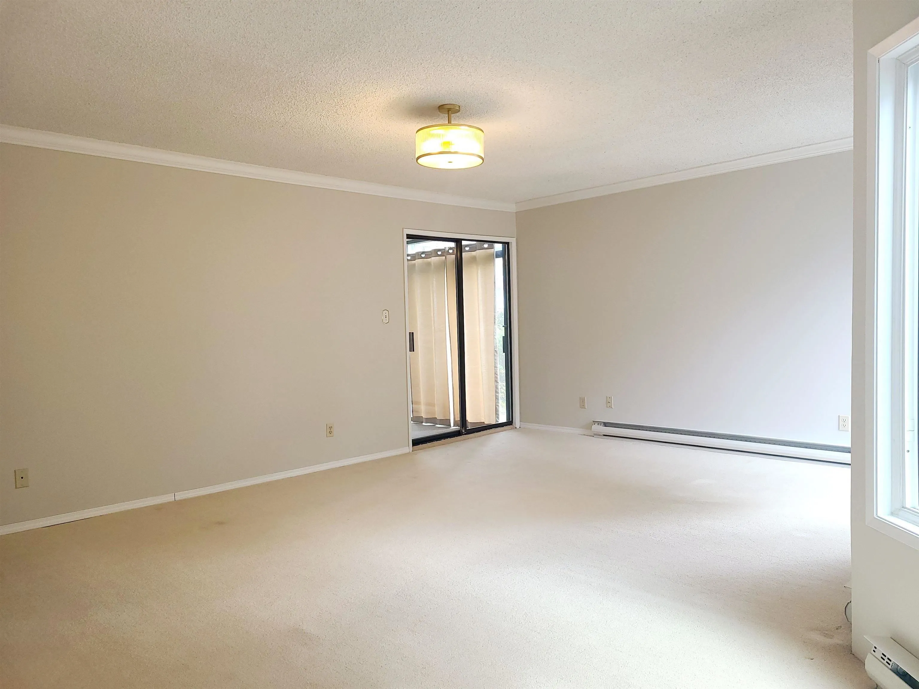 1521 Blackwood Street #111