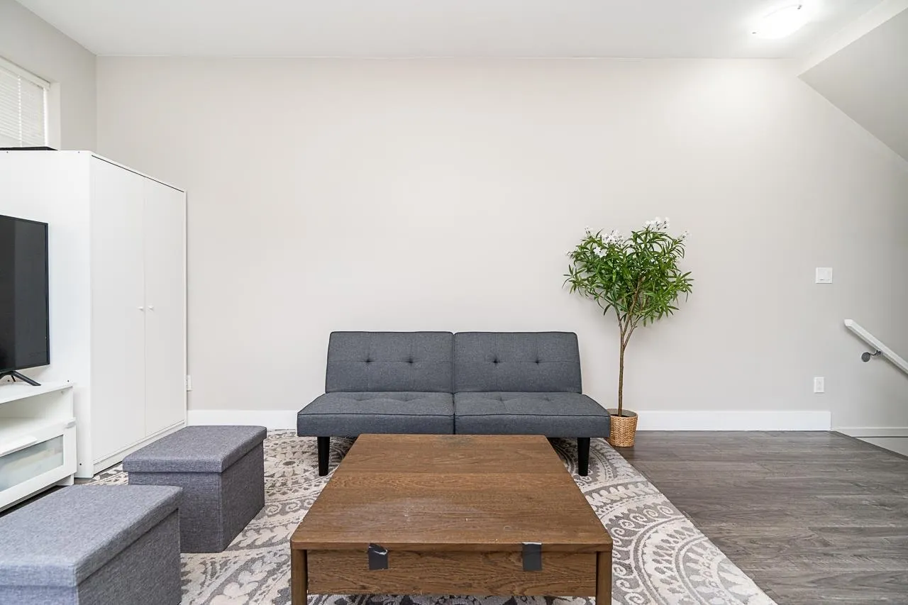 19433 68 Avenue #68