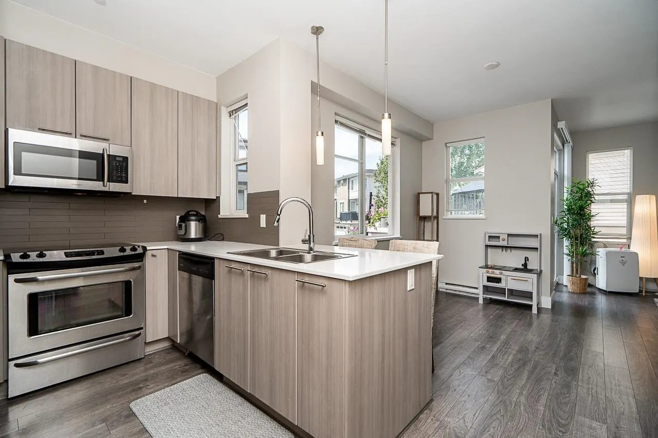 19433 68 Avenue #68