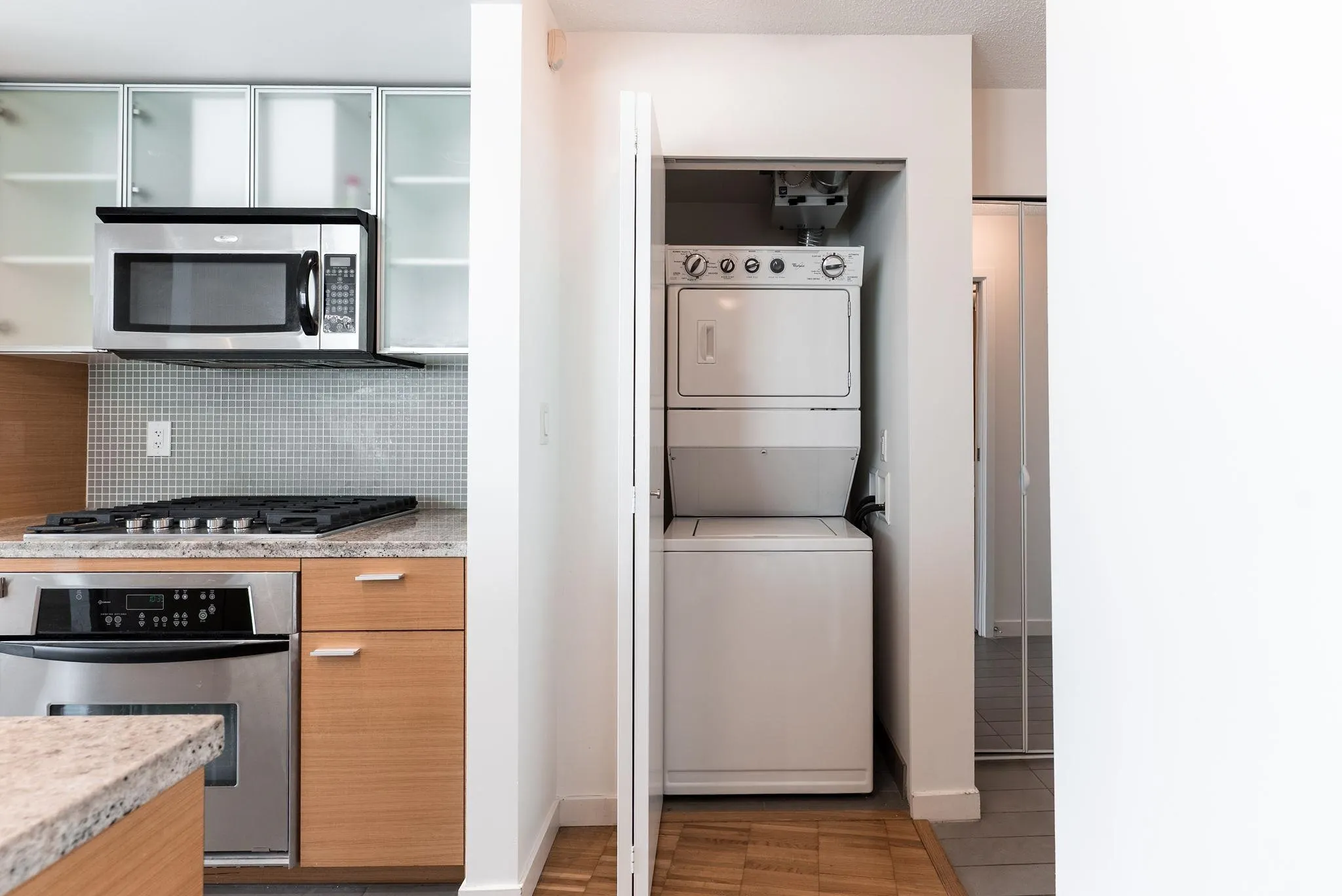 33 Smithe Street #2508