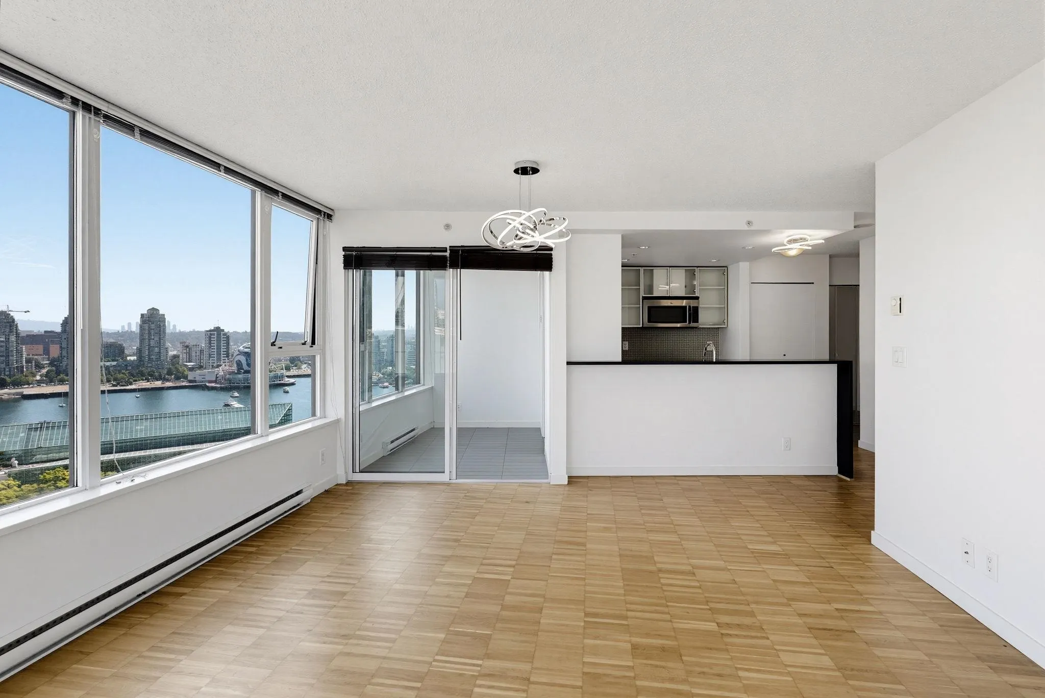 33 Smithe Street #2508
