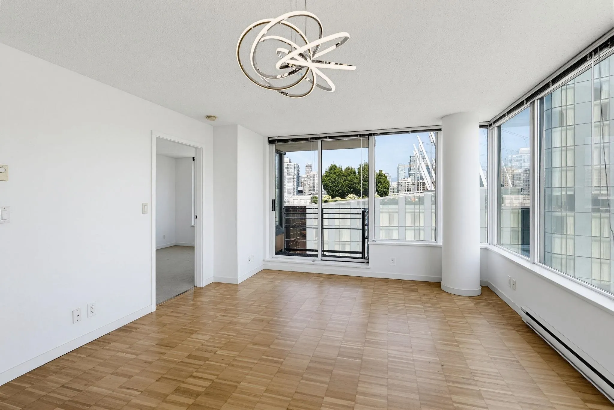 33 Smithe Street #2508