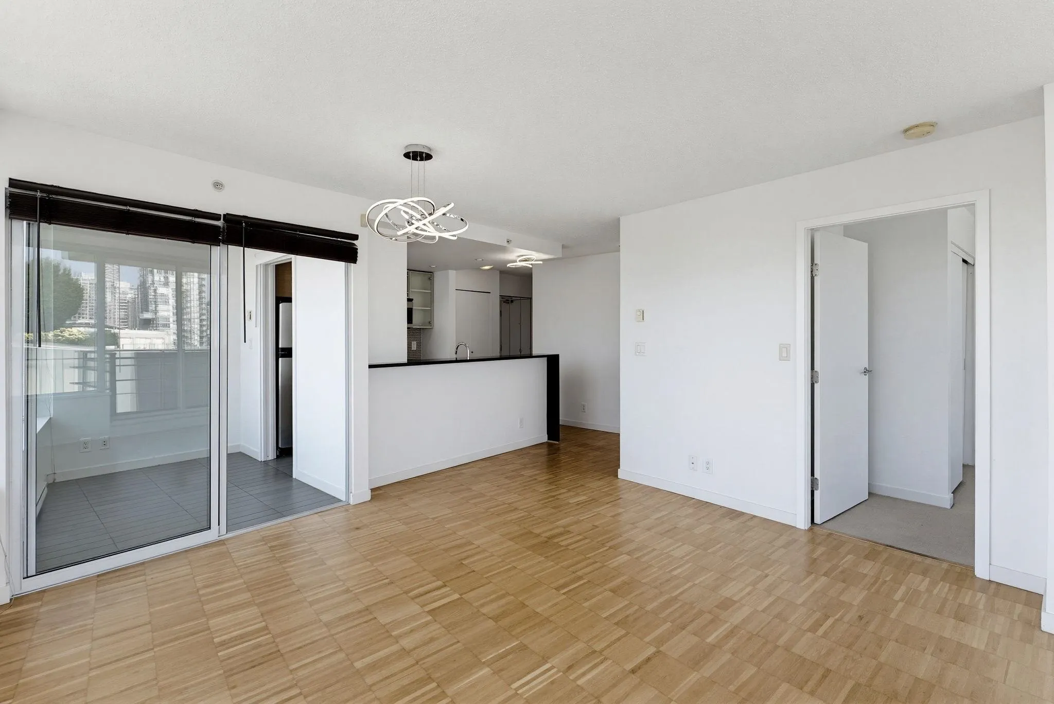 33 Smithe Street #2508