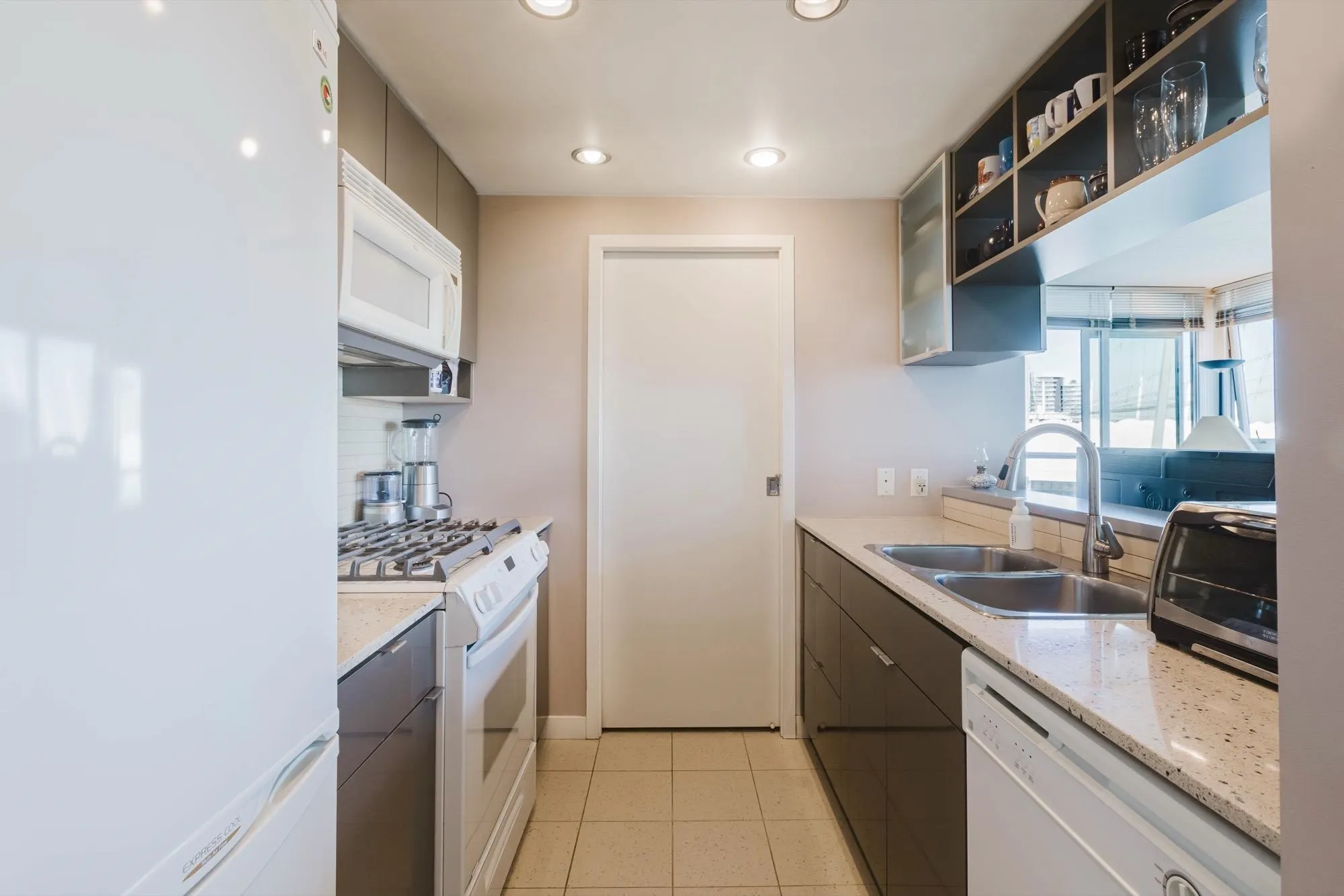 928 Beatty Street #2305