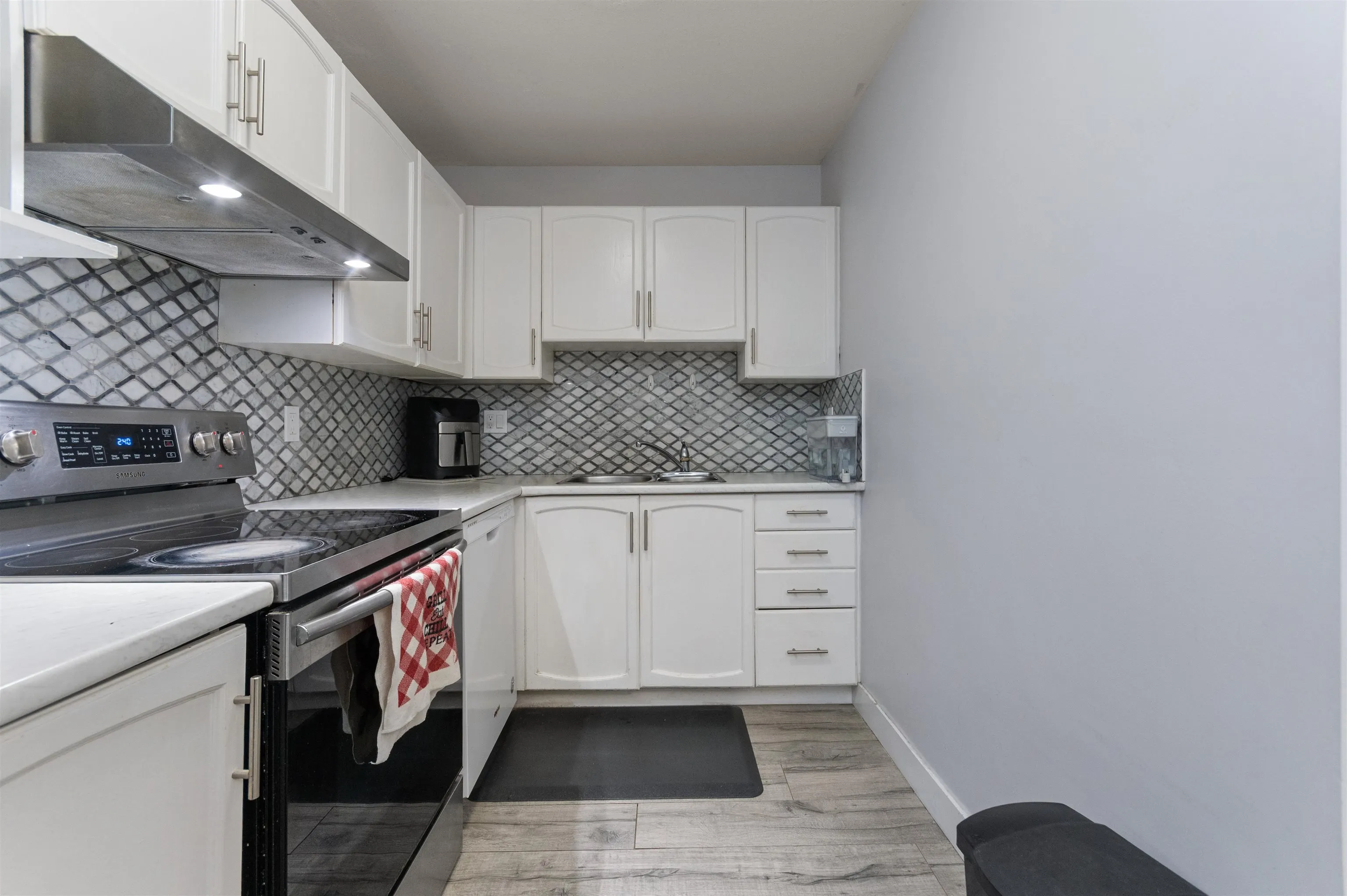 2964 Trethewey Street #311