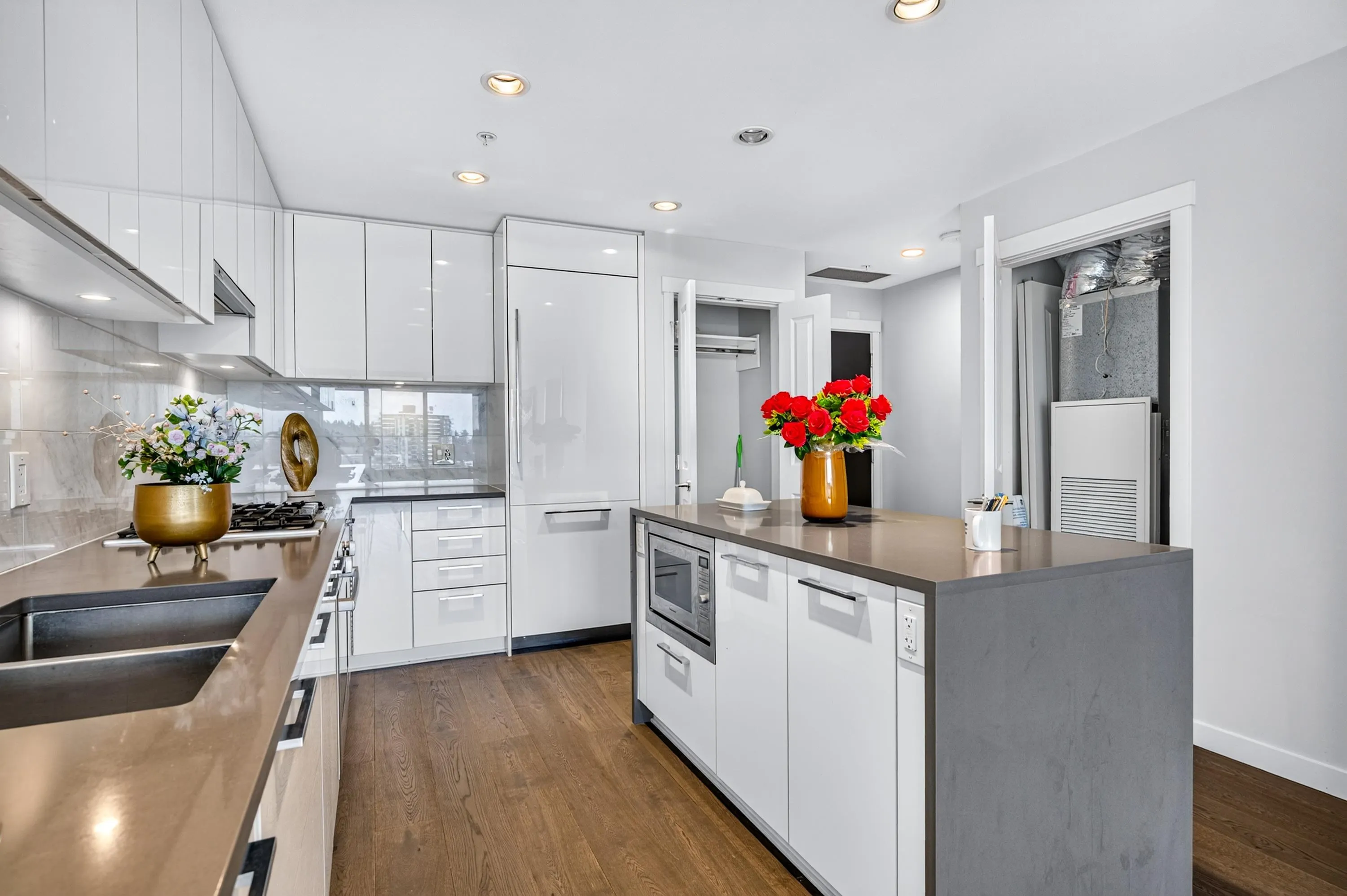 3487 Binning Road #1302