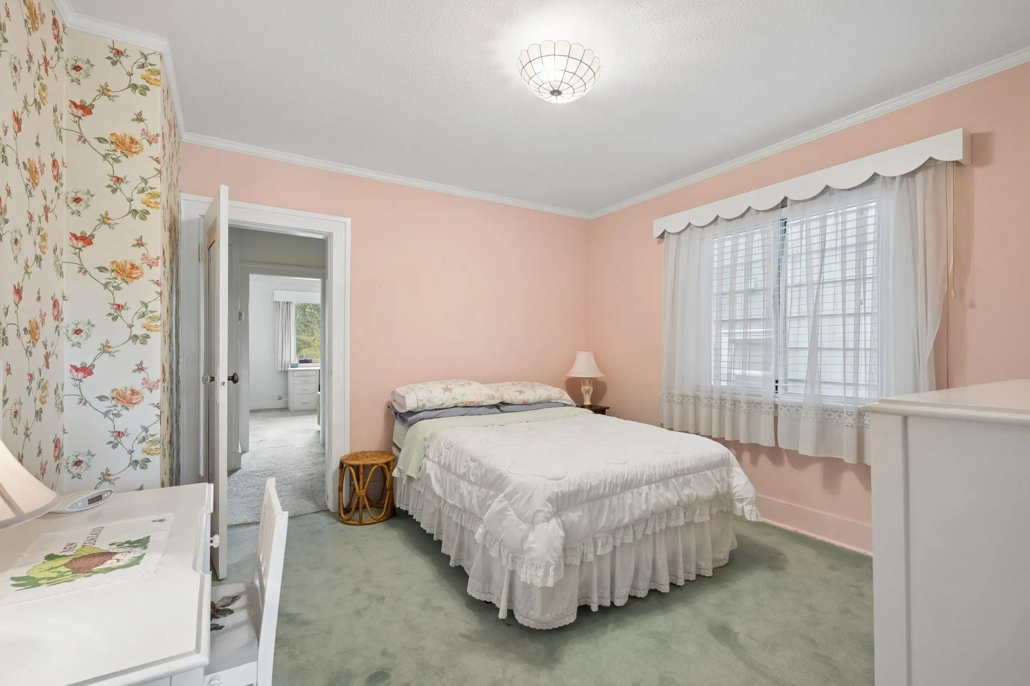 3149 W King Edward Avenue