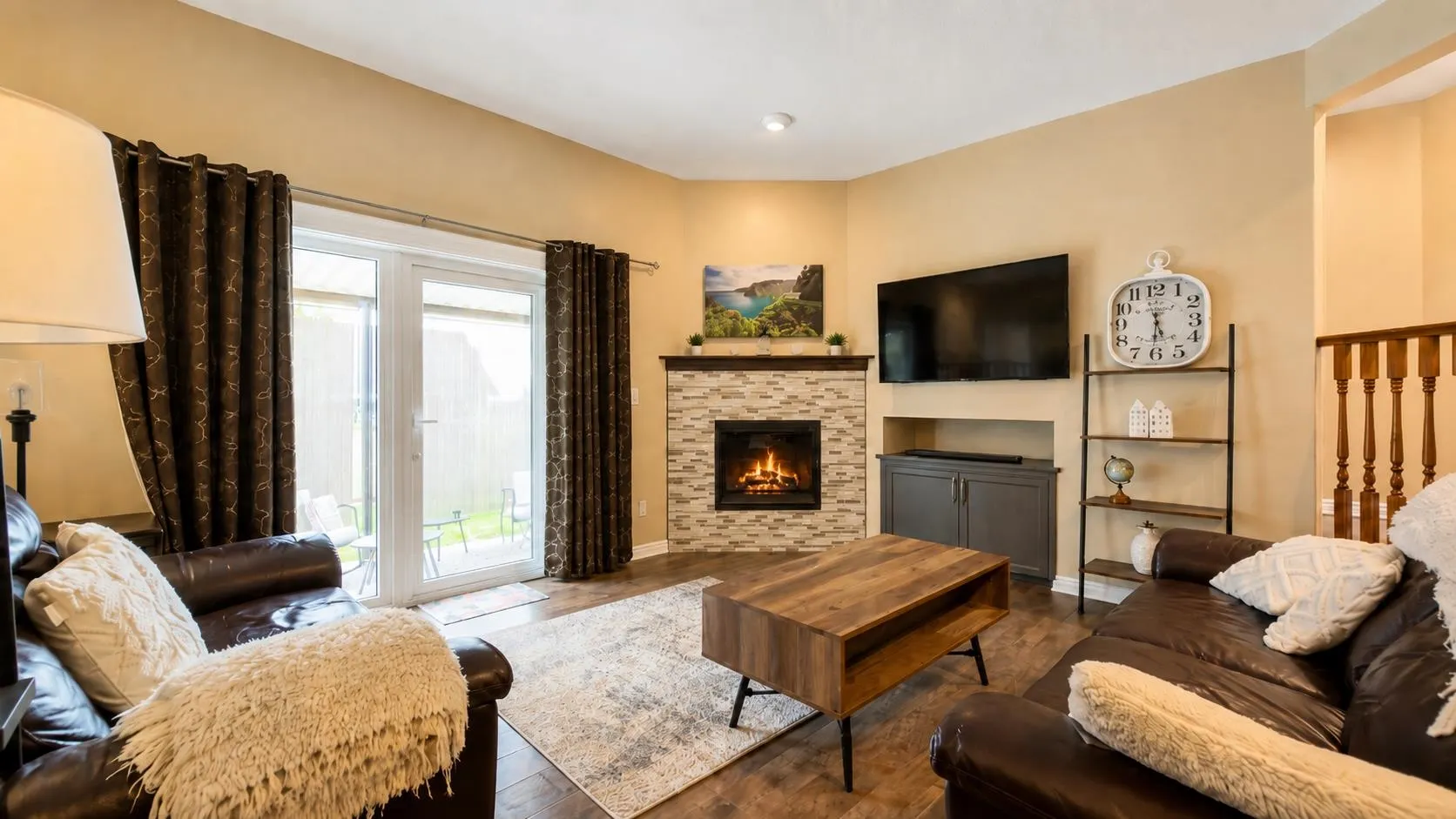 3017 Glendale Place
