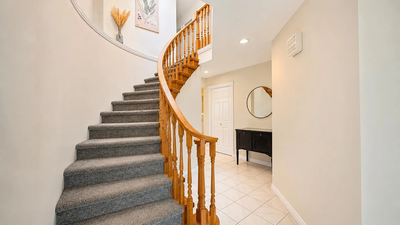 3017 Glendale Place