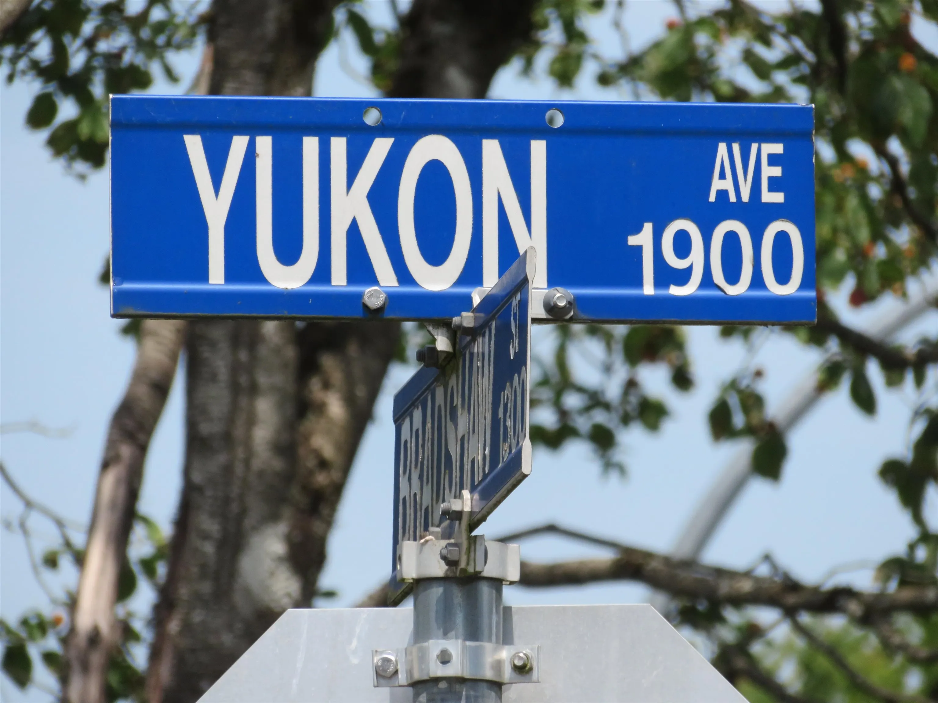 1895 Yukon Avenue