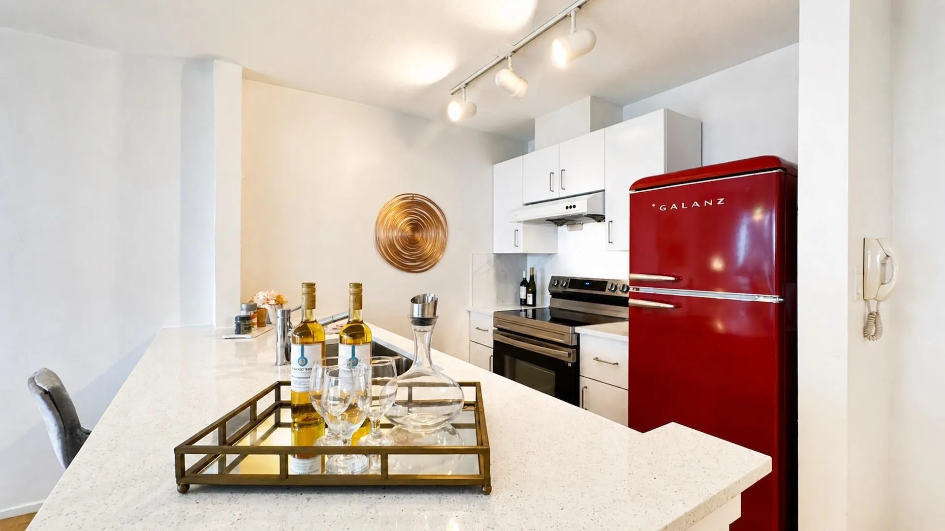 985 W 10th Avenue #103