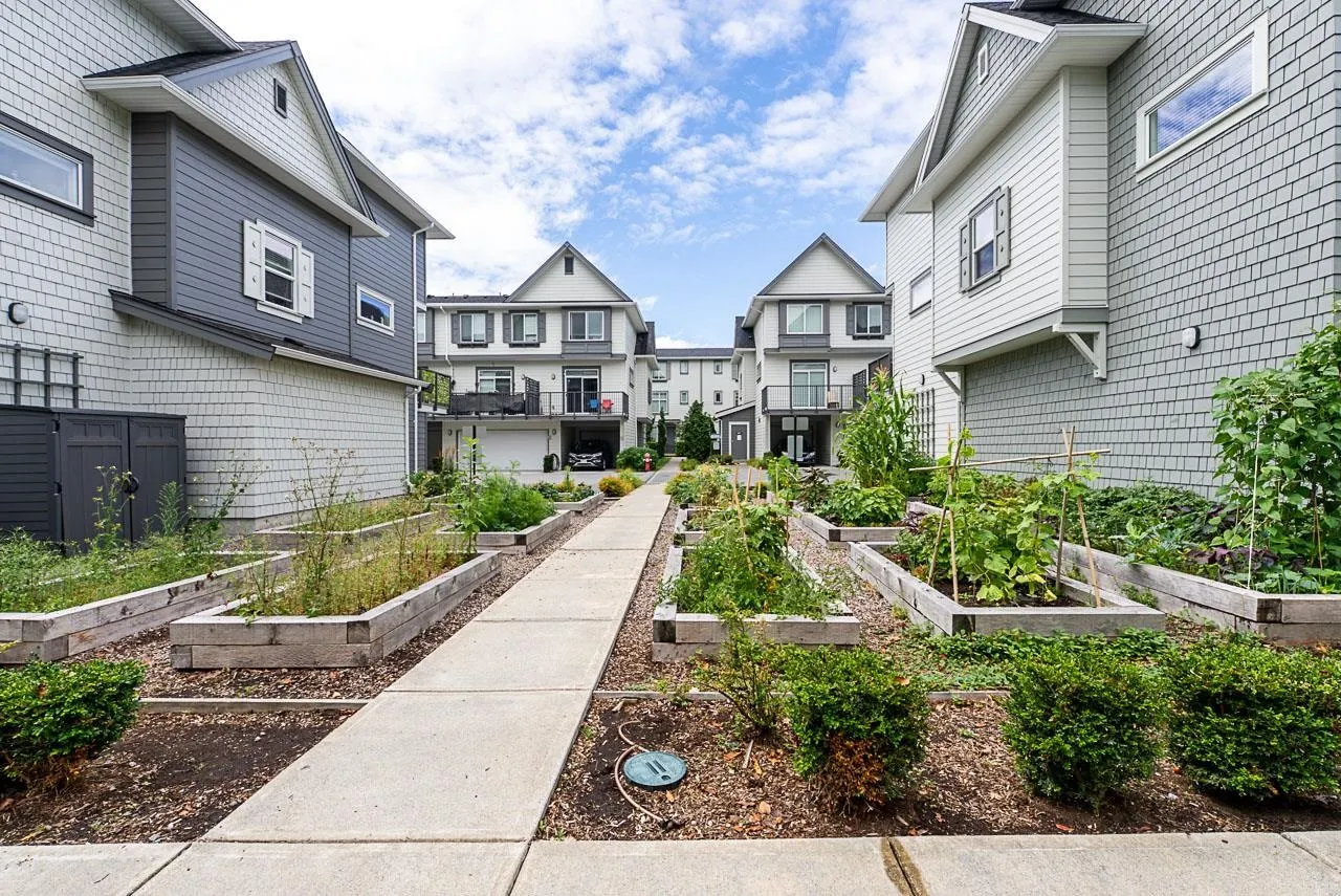 15850 85 Avenue #26