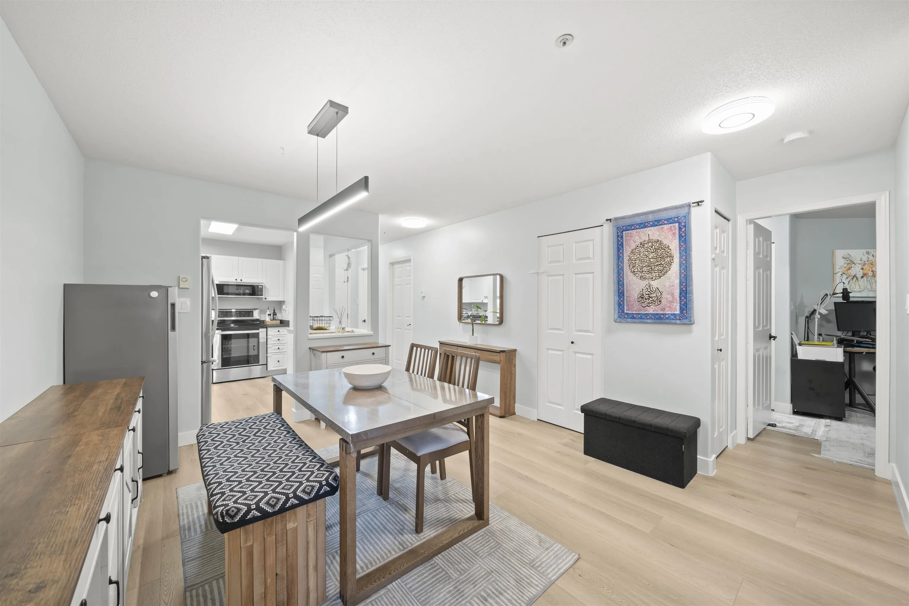 20189 54 Avenue #103
