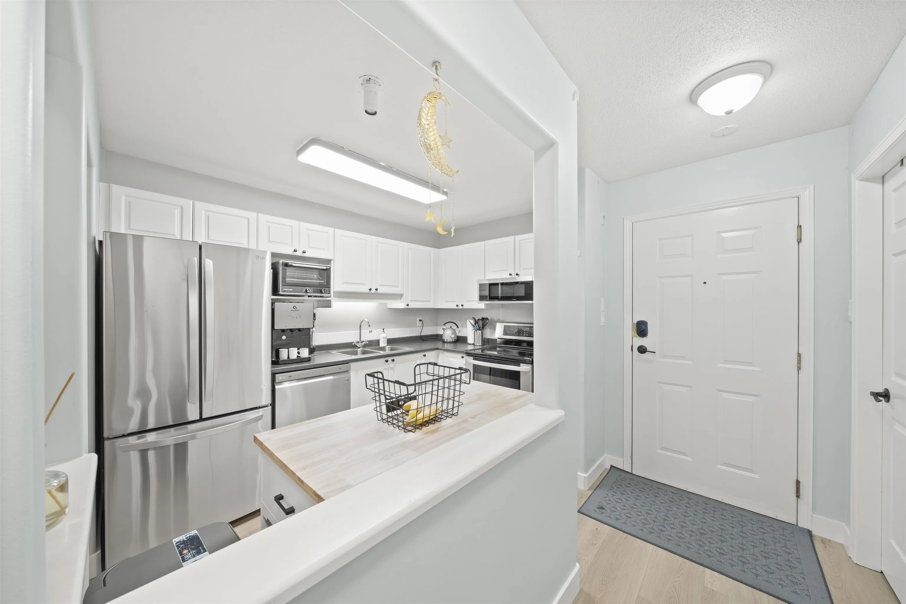 20189 54 Avenue #103