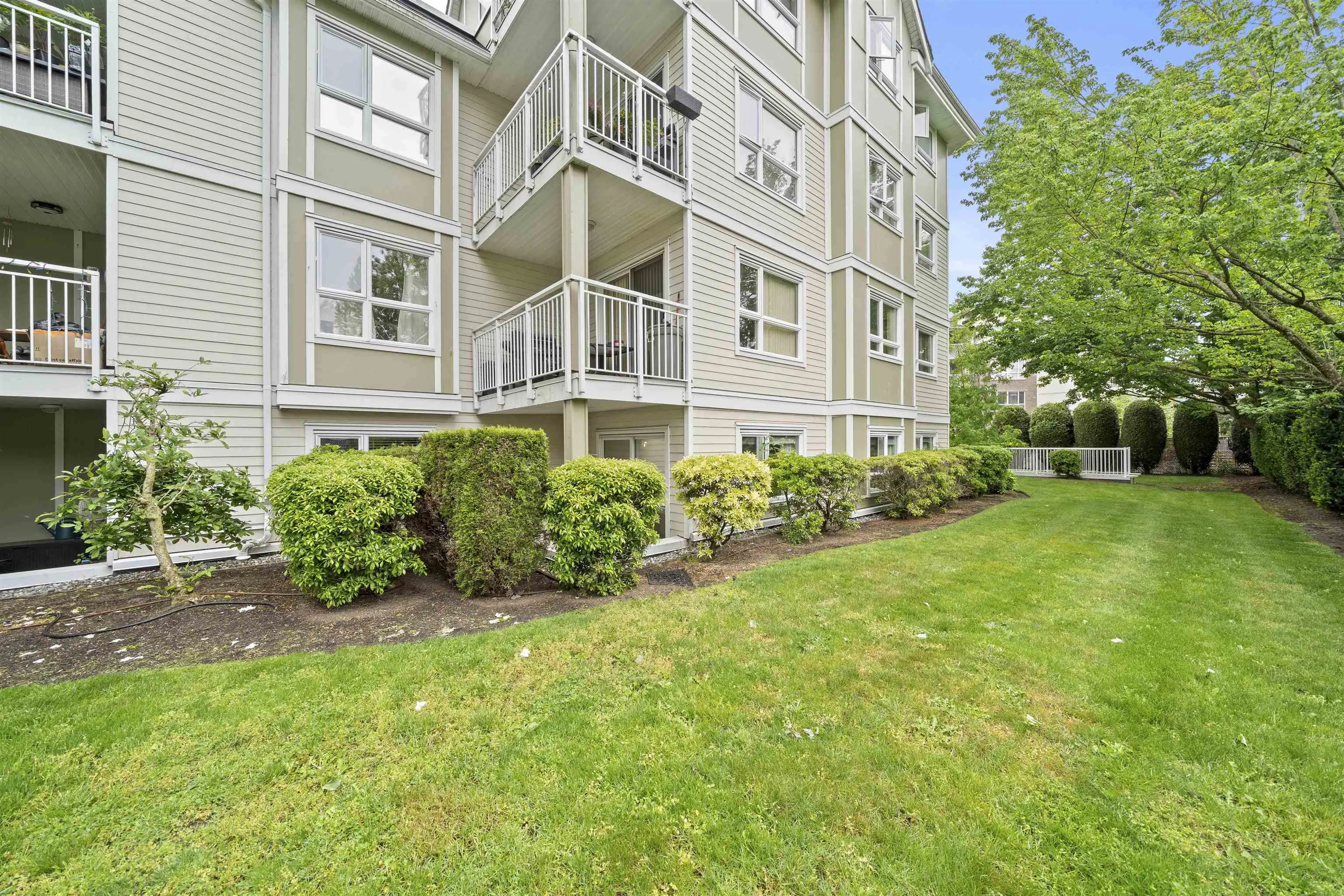 20189 54 Avenue #103