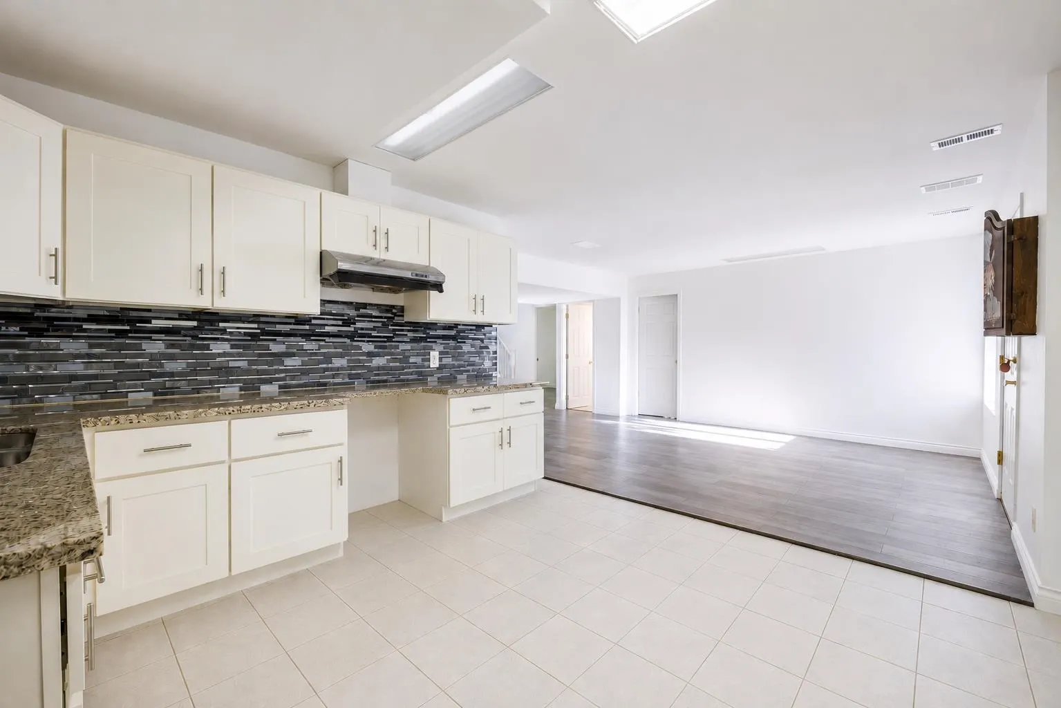 5242 Station Road