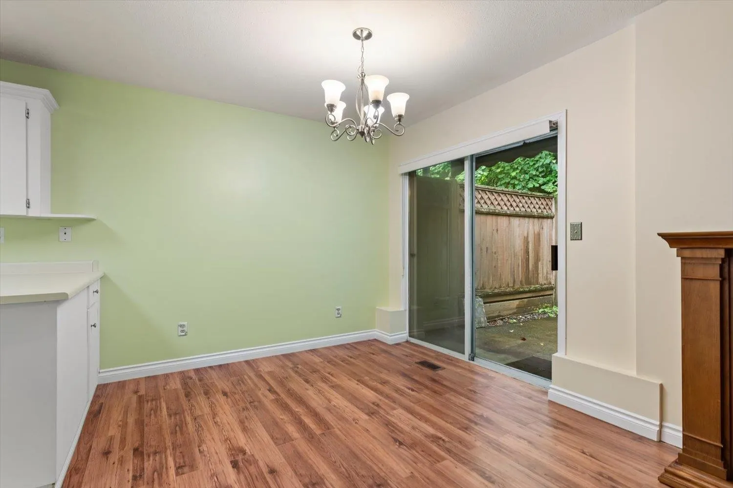 3350 Elmwood Drive #19